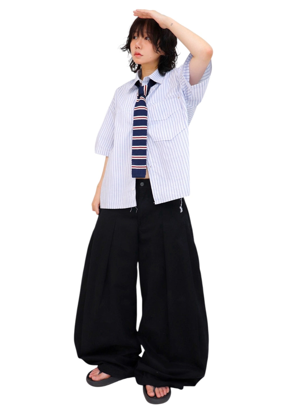 Curved Balloon Wide Pants