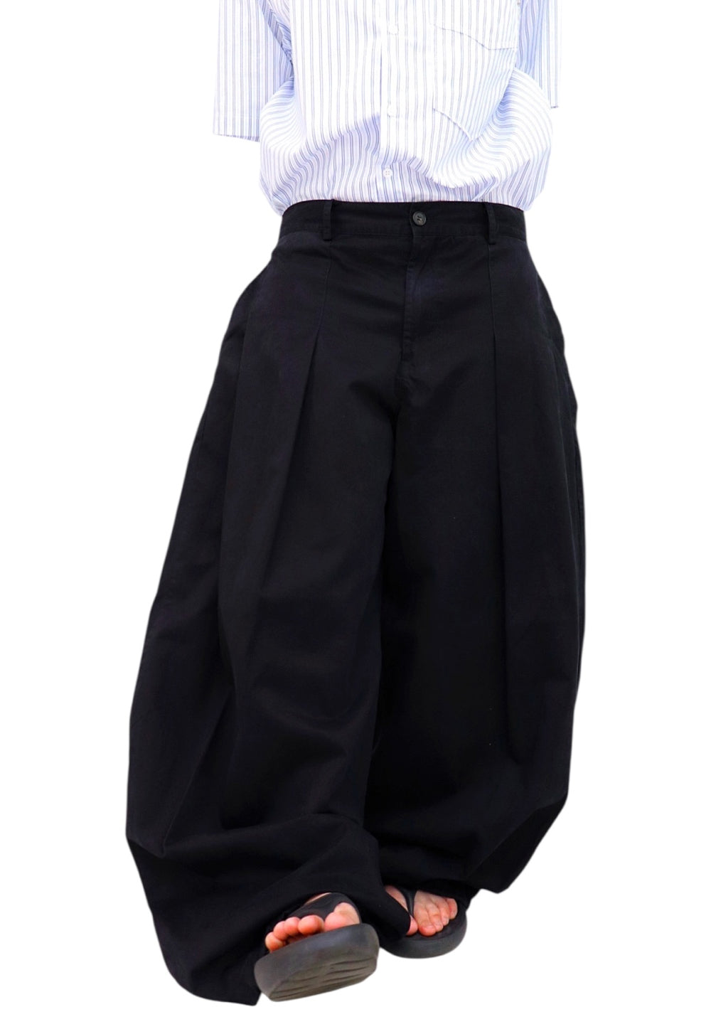 Curved Balloon Wide Pants