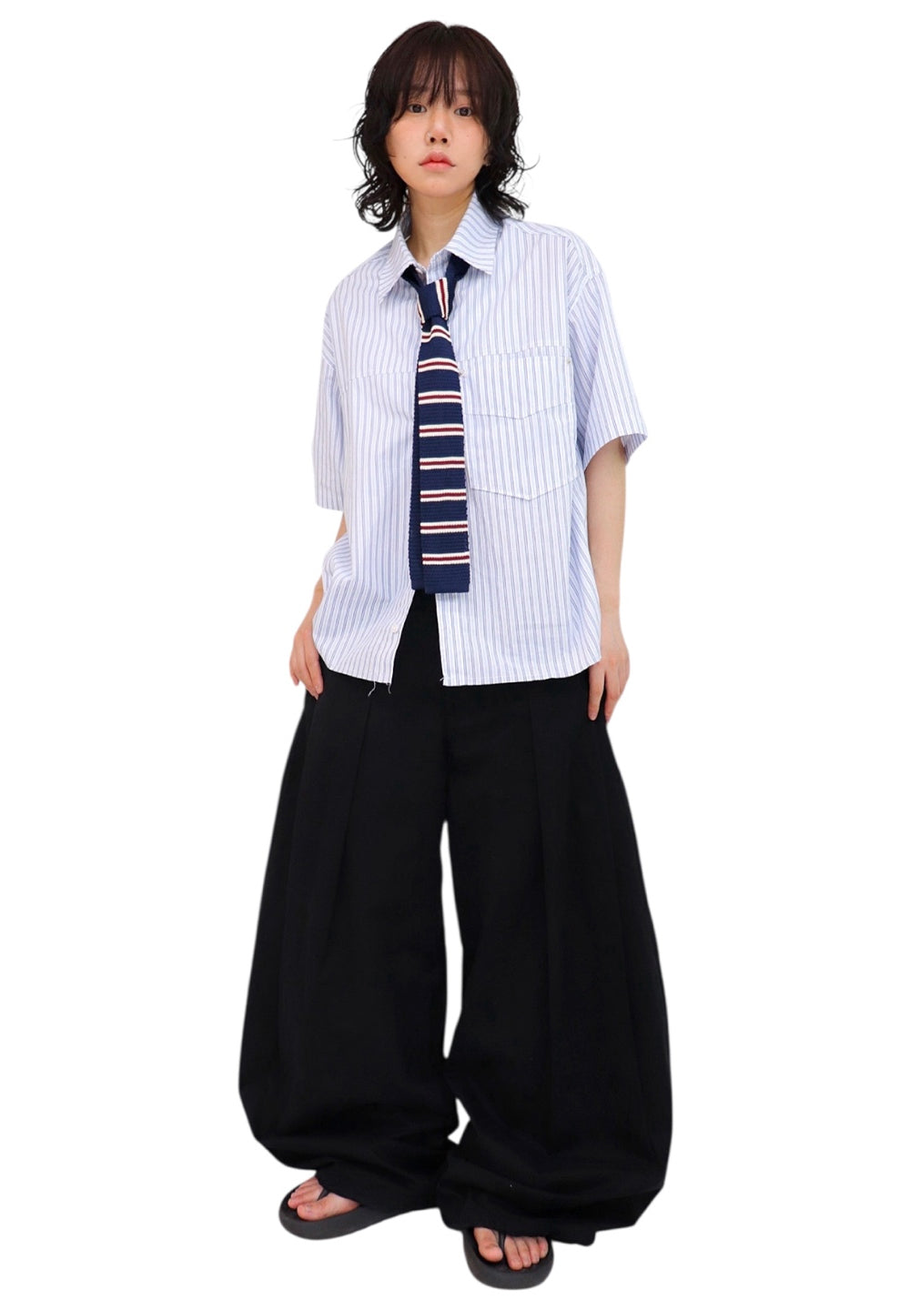 Curved Balloon Wide Pants