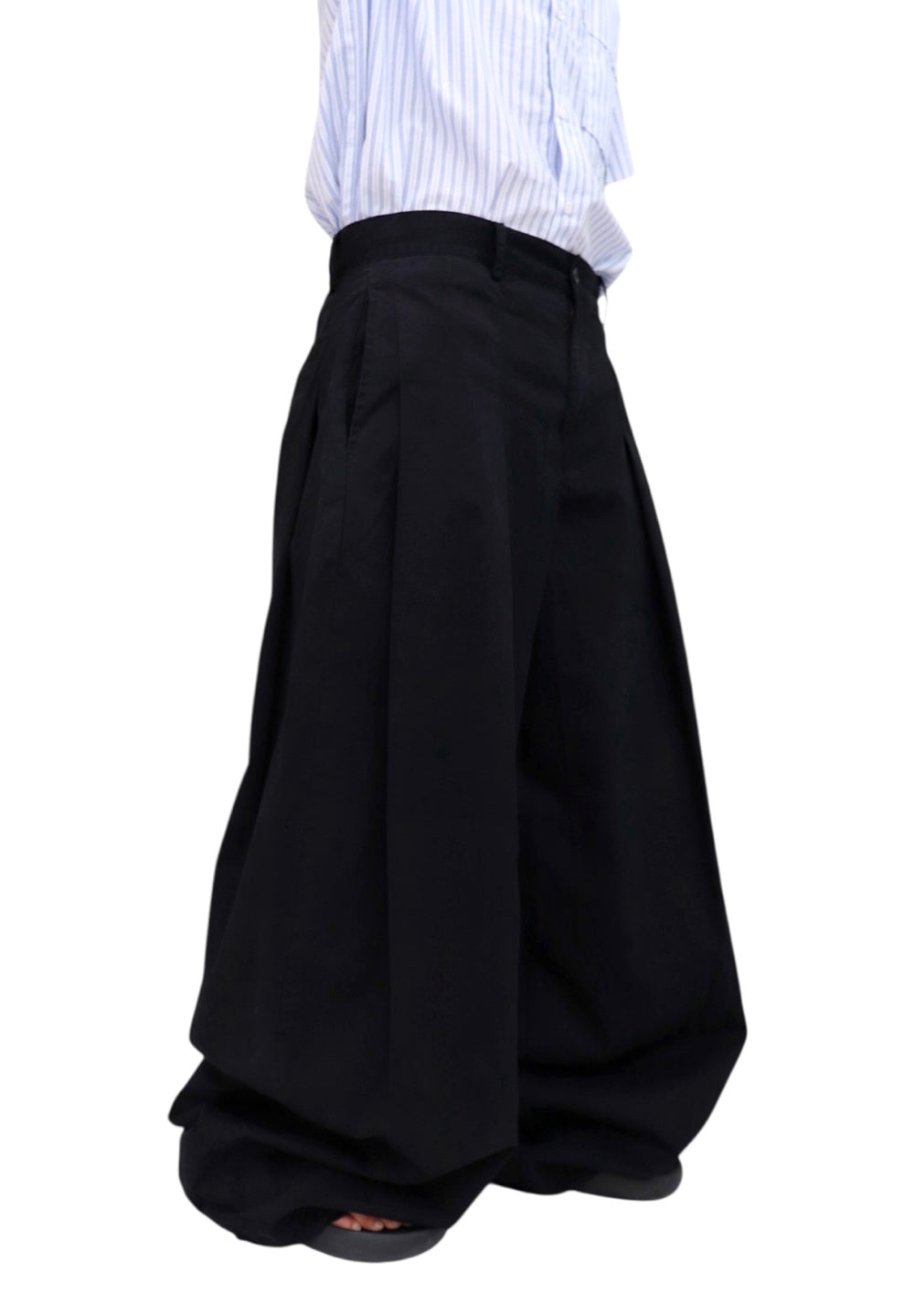 Curved Balloon Wide Pants