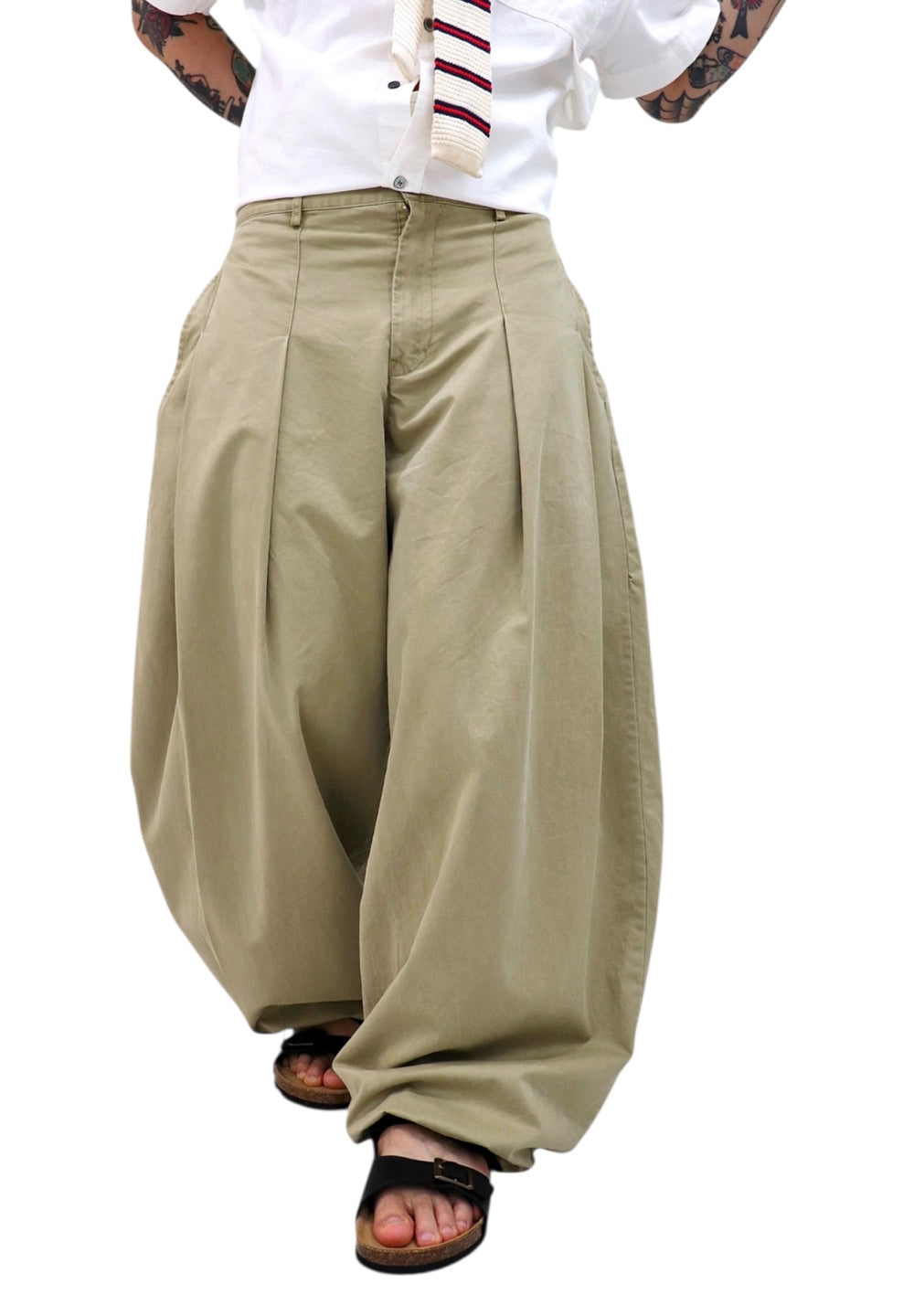 Curved Balloon Wide Pants