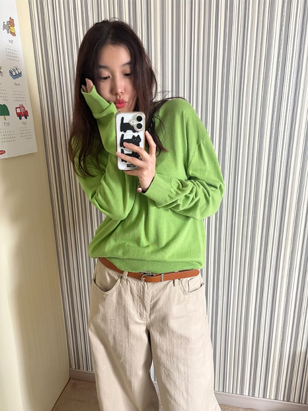 Oversized V-Neck Knit