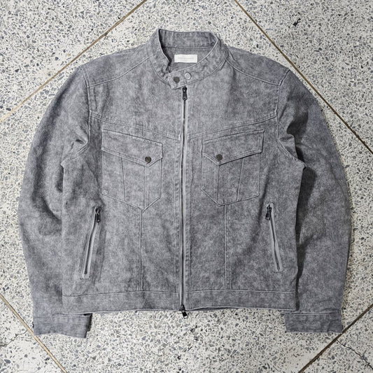 GRAY flat