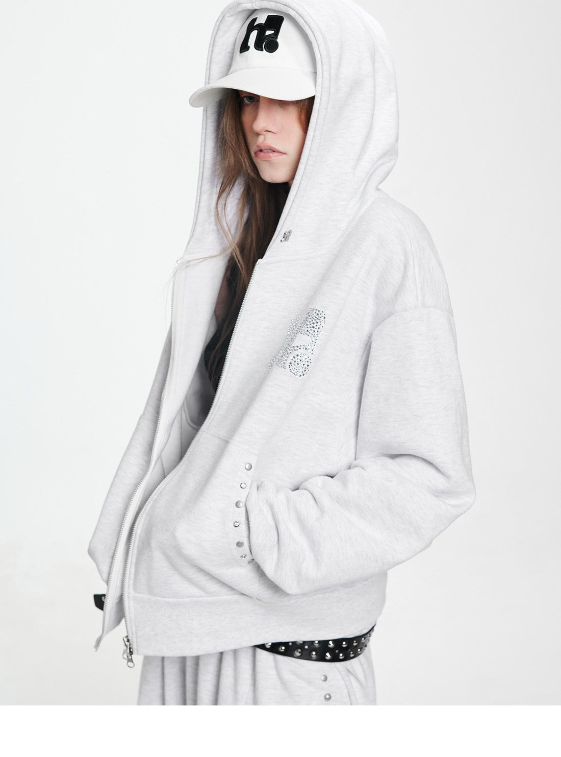 Holy Symbol Oversized hooded zip-up WHITE MELANGE 着用イメージ2