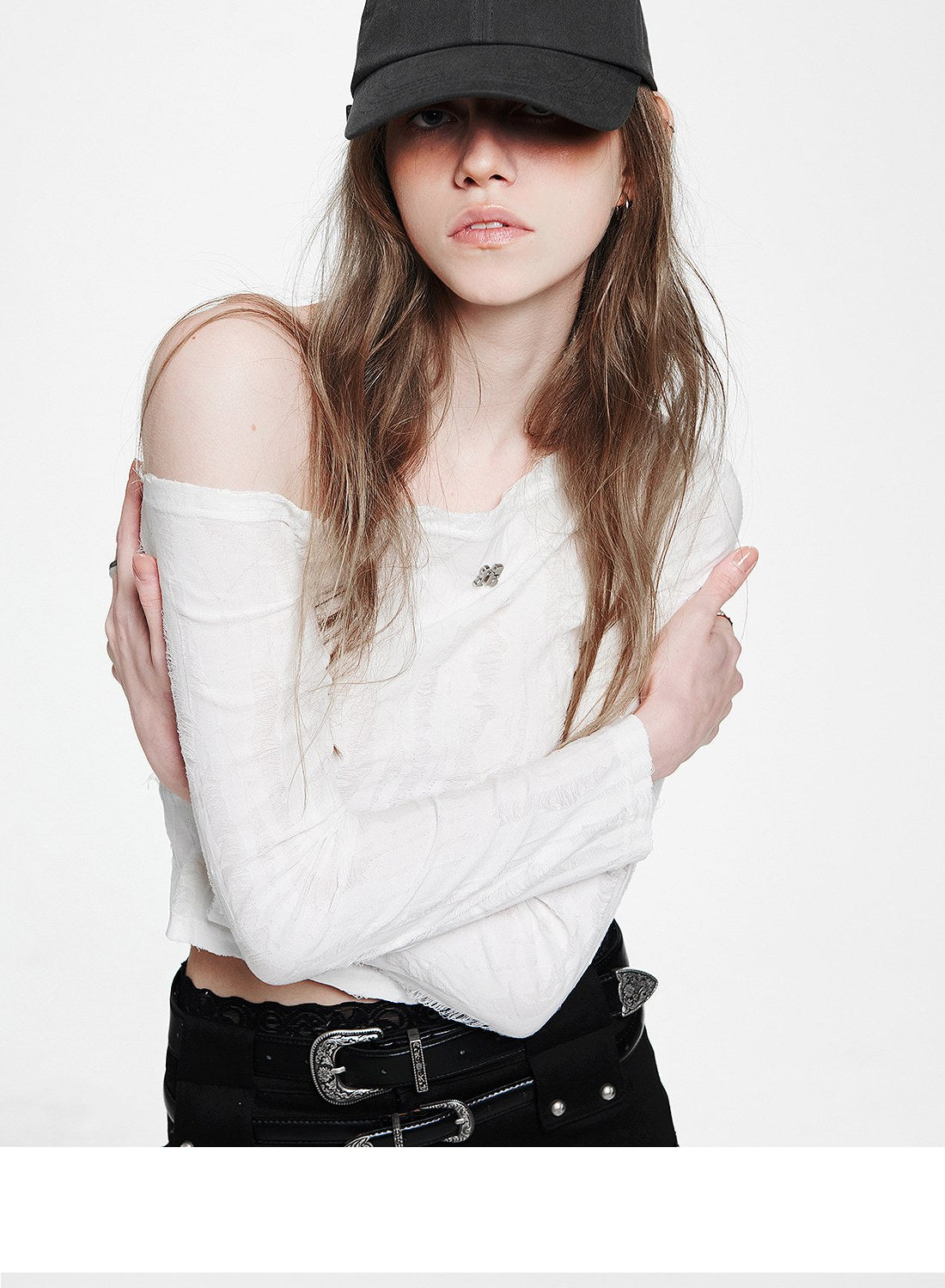 Holy Symbol Ripped Off-shoulder Top WHITE