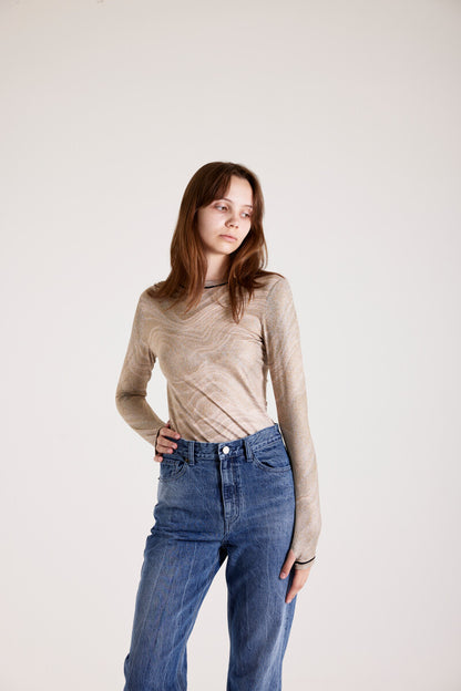PRINT LONG SLEEVE ROUND T-SHIRT_[SAND]