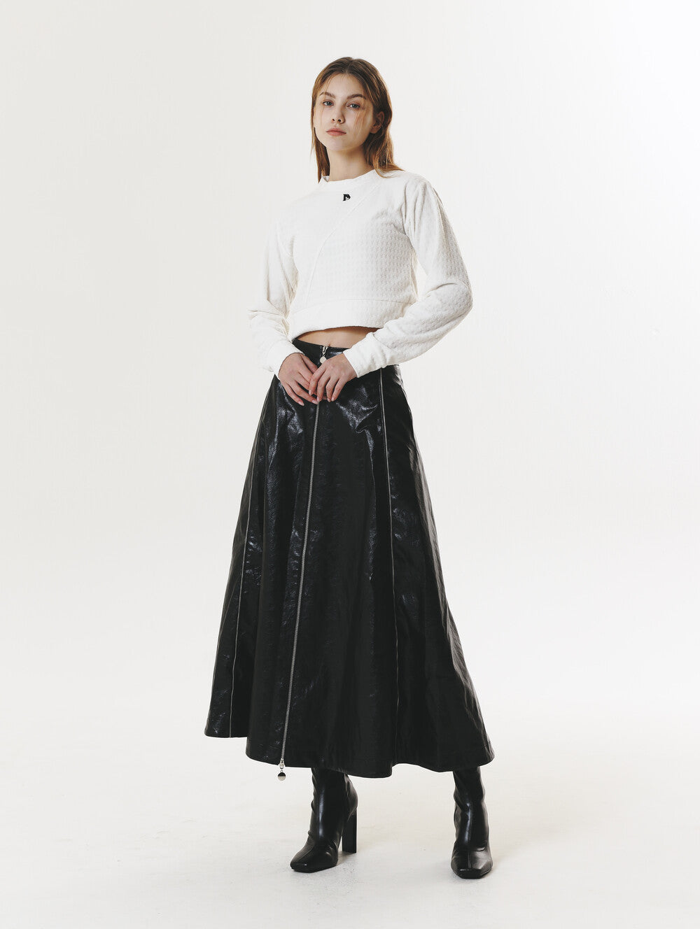 POLAR FLEECE LOGO CROP T-SHIRT