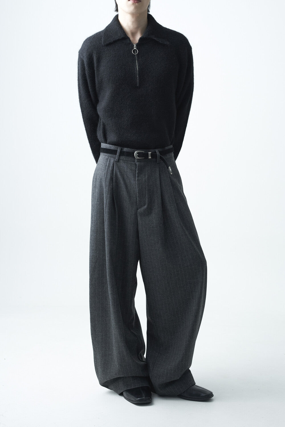 Stripe woolen pintuck slacks – WooStore