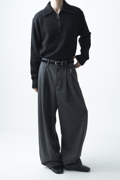 Striped woolen pintuck slacks