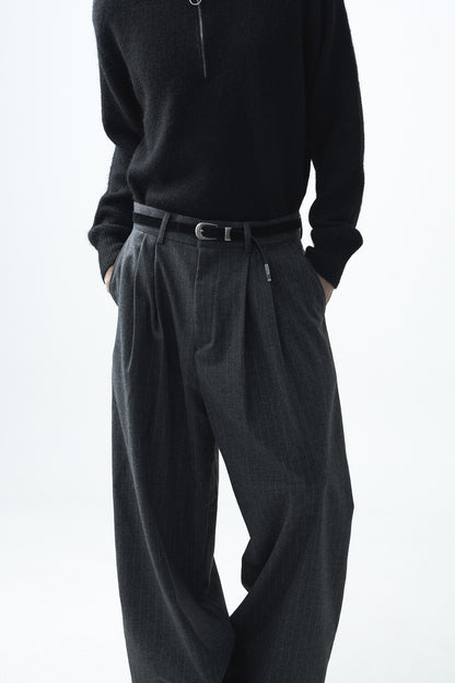Striped woolen pintuck slacks