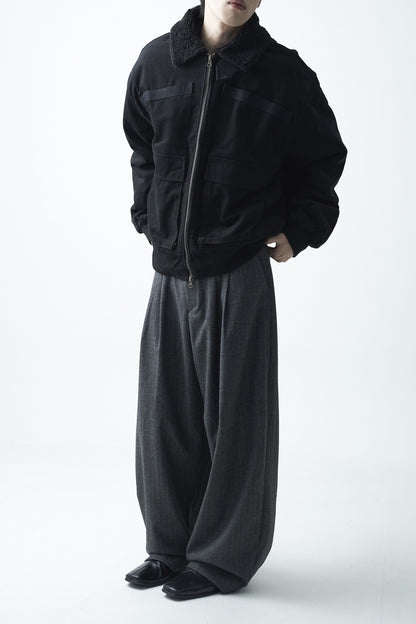 Striped woolen pintuck slacks
