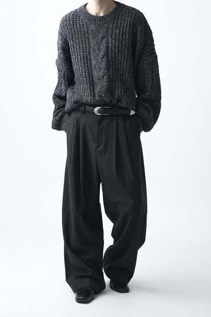 Striped woolen pintuck slacks