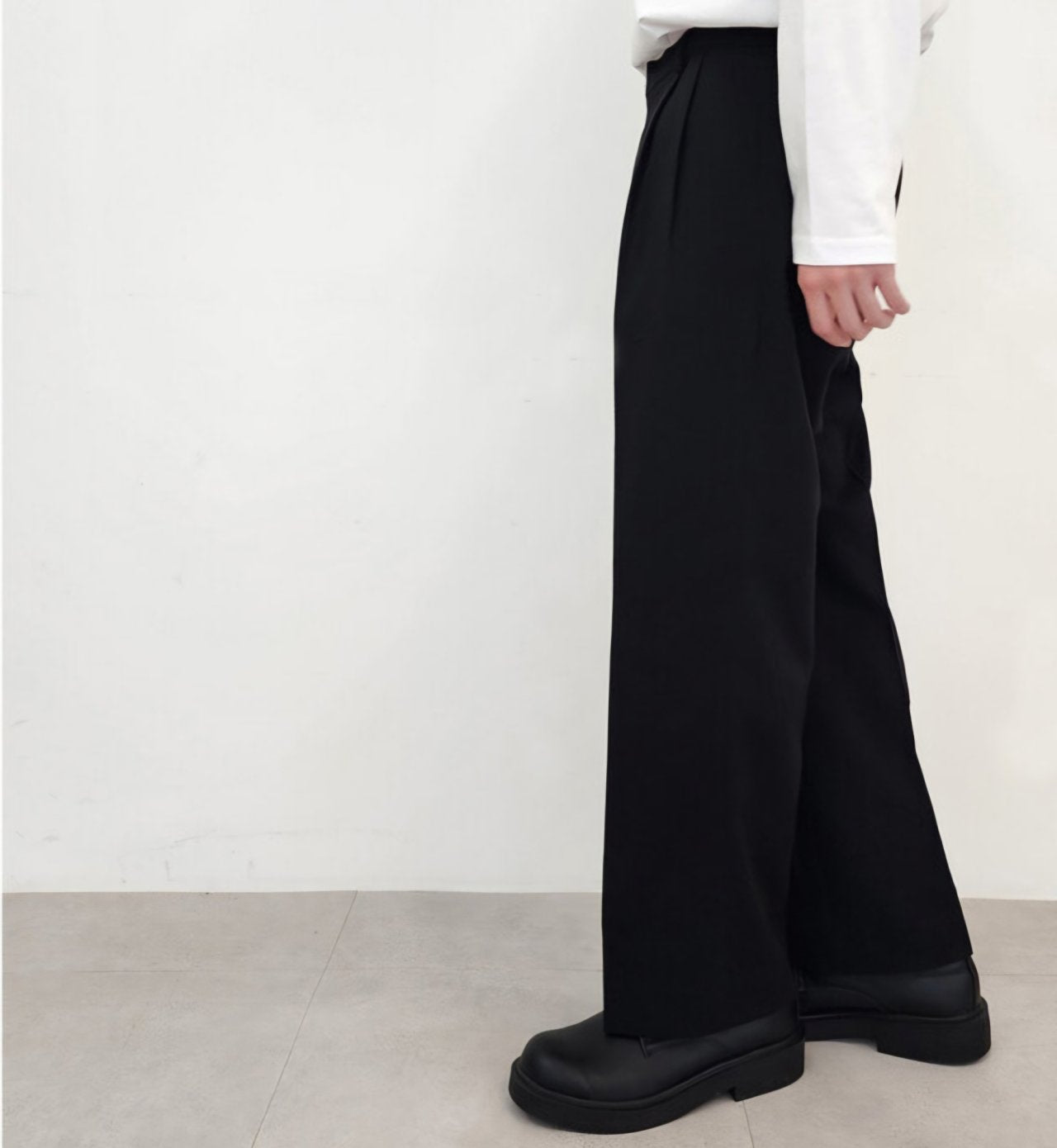 Robin Two-tuck Wide Slacks