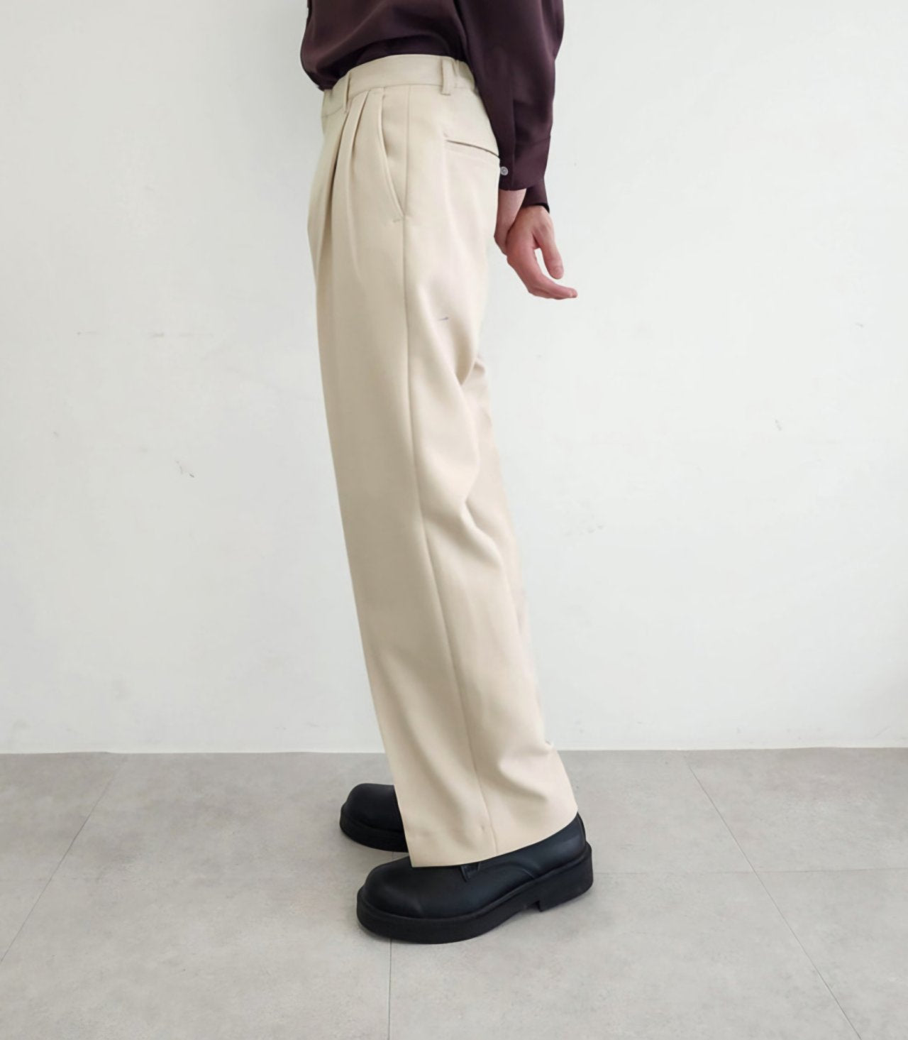Robin Two-tuck Wide Slacks