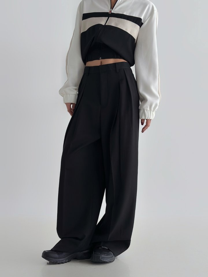 Wide Box-Pleat Slacks