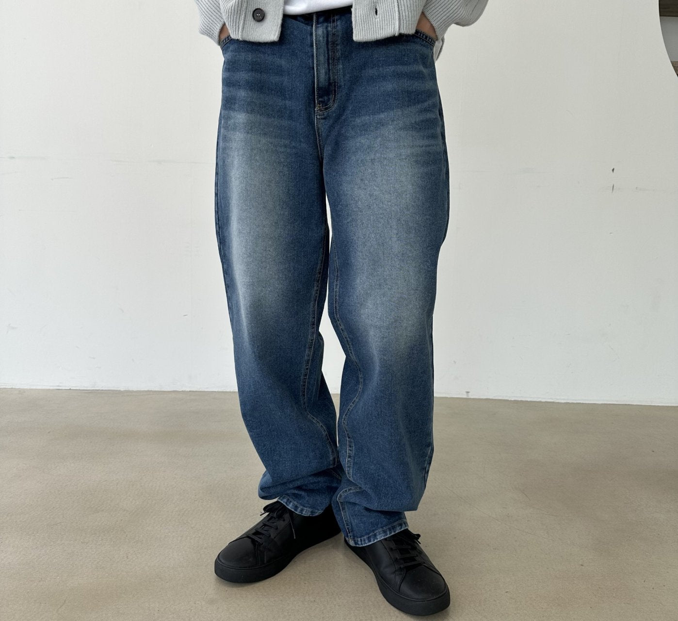 MEDIUM BLUE