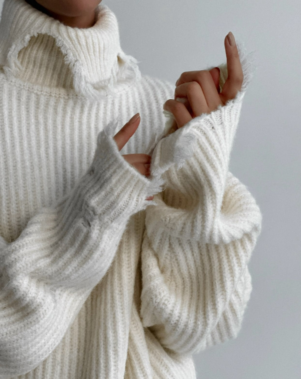 [Ready to ship] [PAPERMOON] AW / Alpaca Blend Wool Chunky Oversized Distressed Turtleneck Knit