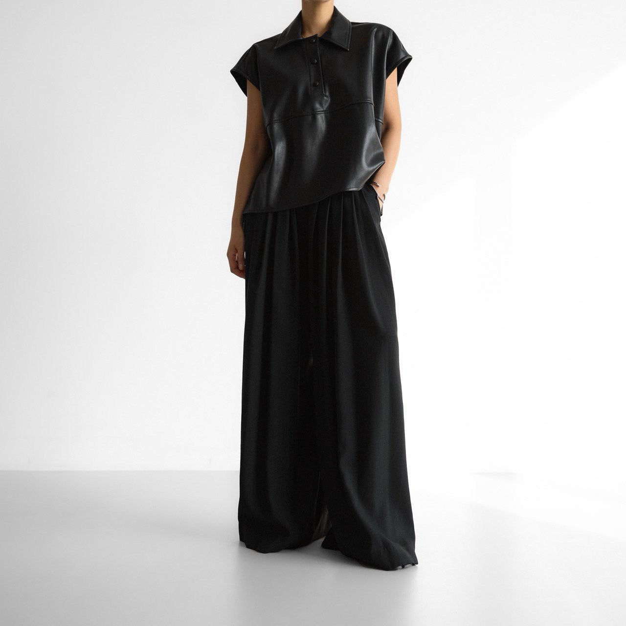 【PAPERMOON ペーパームーン】SS / Bamboo Pleated Pin - Tuck Wide Trousers