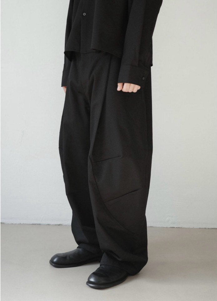 Wood Dart Curved Pants
