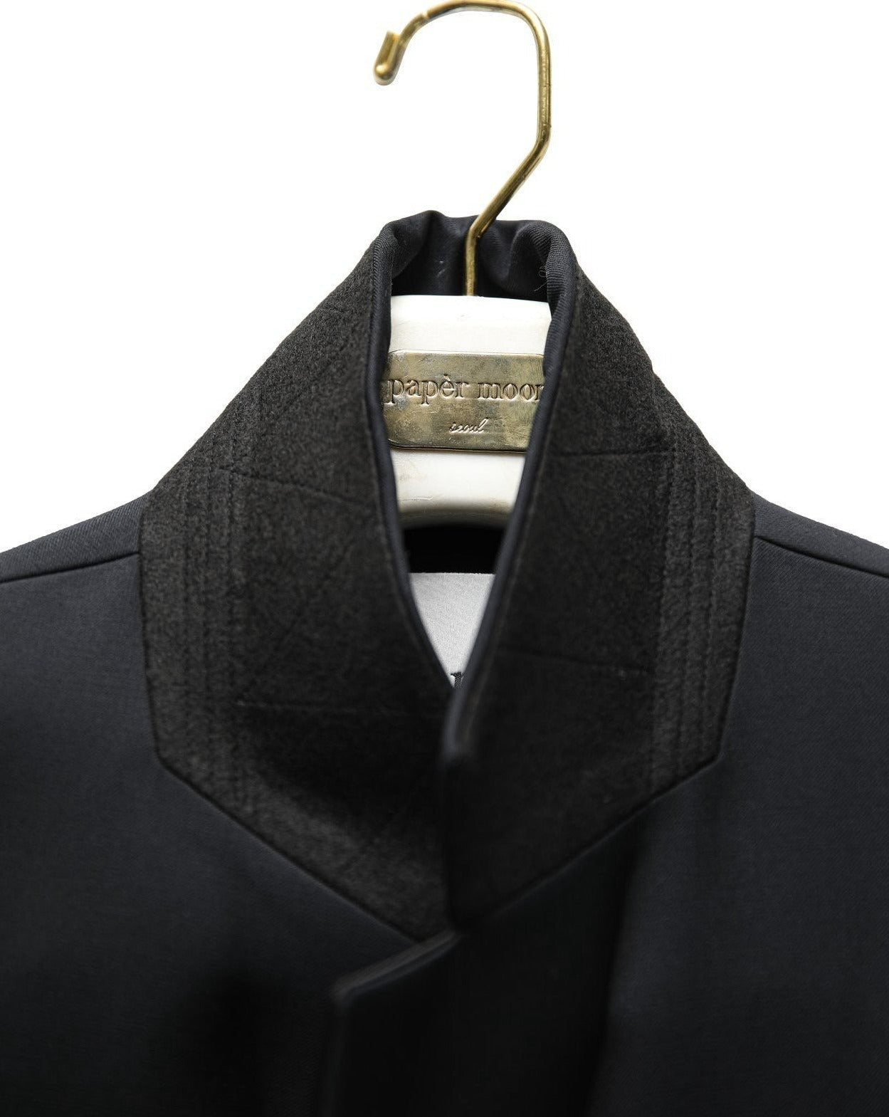 【PAPERMOON 페이퍼 문】SS / Oversized Silky Lapel Single Tuxedo Blazer