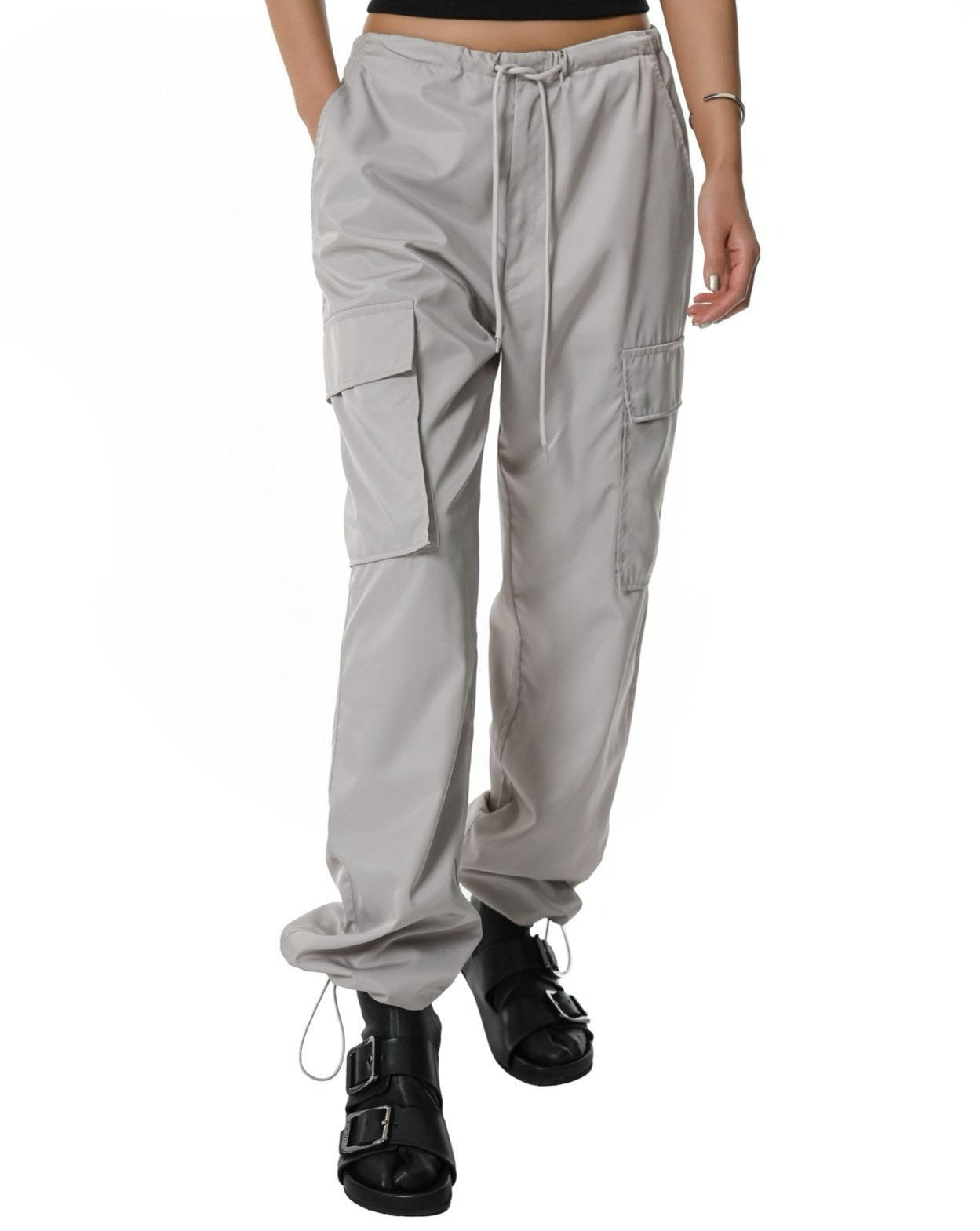 【PAPERMOON ペーパームーン】SS / Nylon Drawstring Cargo Pocket Trousers