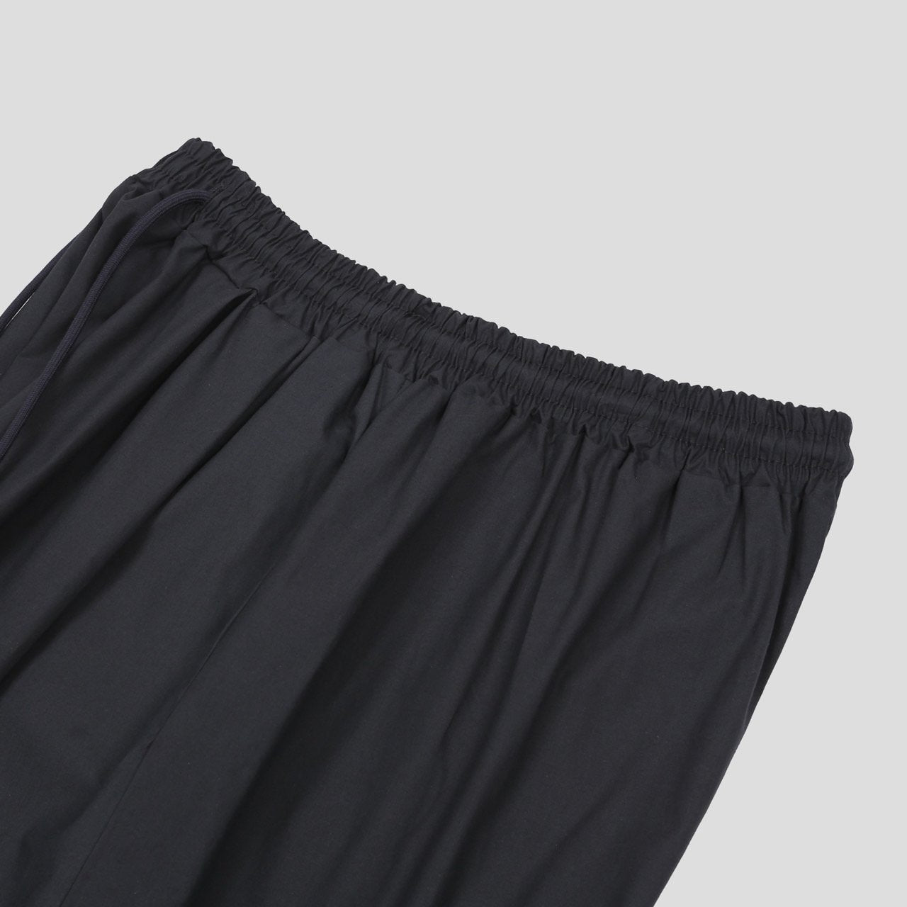Motion Bermuda Pod Pants