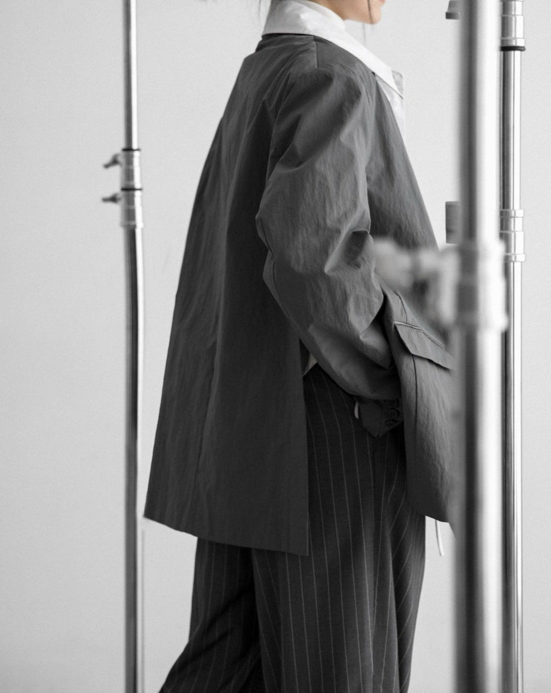 【PAPERMOON ペーパームーン】SS / Oversized Back Side Slit Nylon Twill Blazer