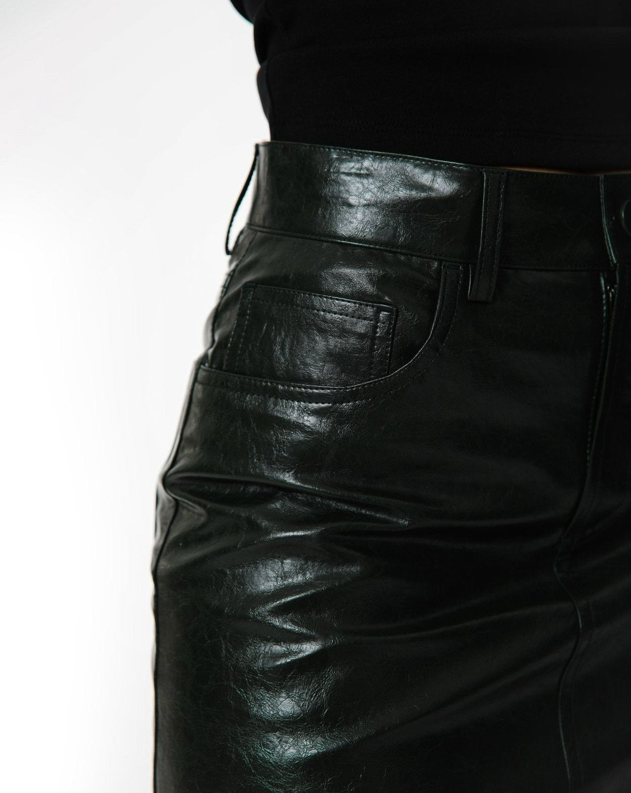 【PAPERMOON ペーパームーン】SS / Denim Button Detail Vegan Leather Mini Skirt