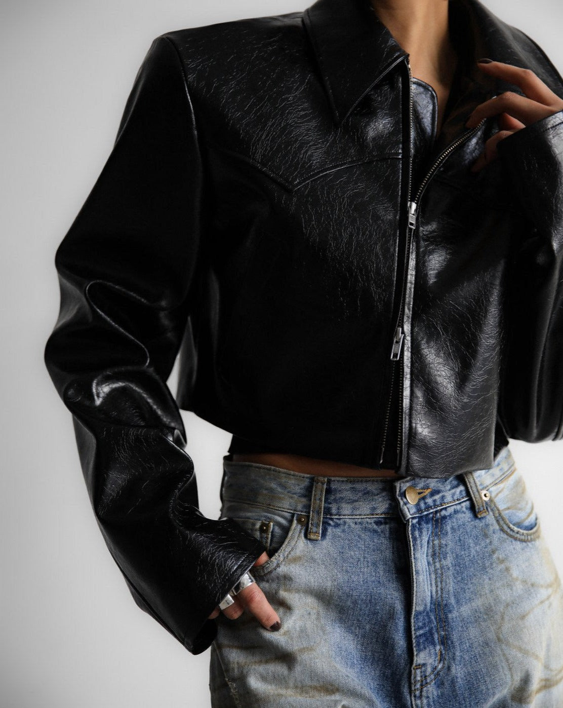 [PAPERMOON] SS / Western Zipped Up Vegan Leather Cropped Jacket