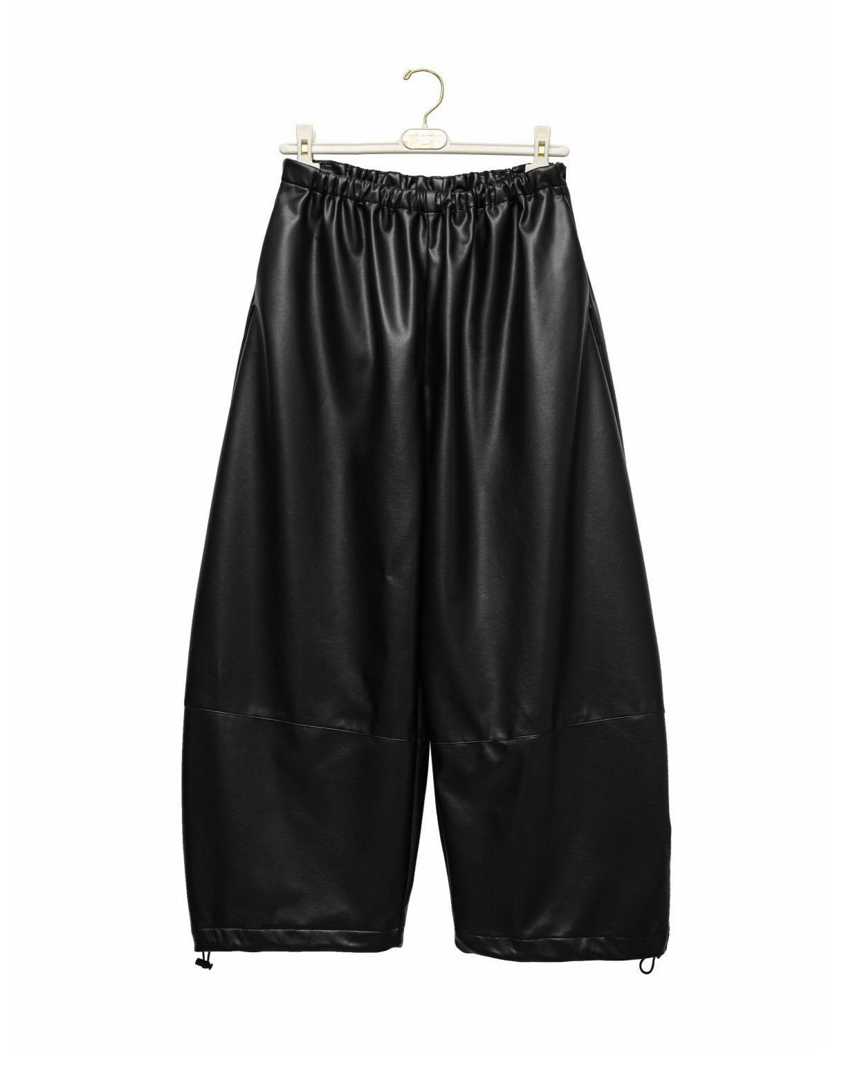[PAPERMOON] SS / Vegan Leather Volume Detail Jogger Trousers