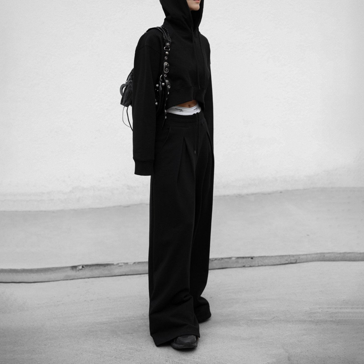 【PAPERMOON 페이퍼 문】SS / Pin - Tuck Detail Sweat Wide Pants