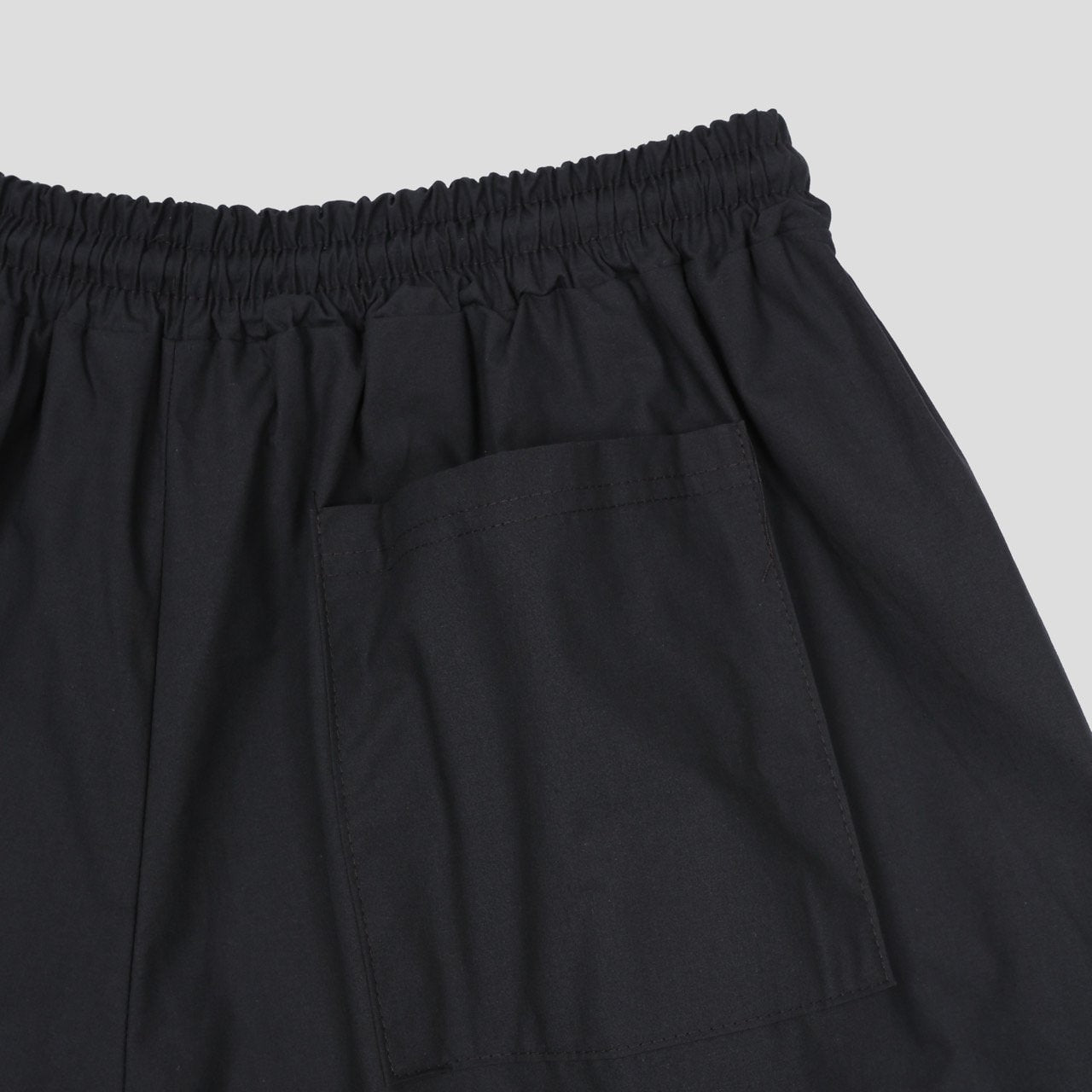 Motion Bermuda Pod Pants