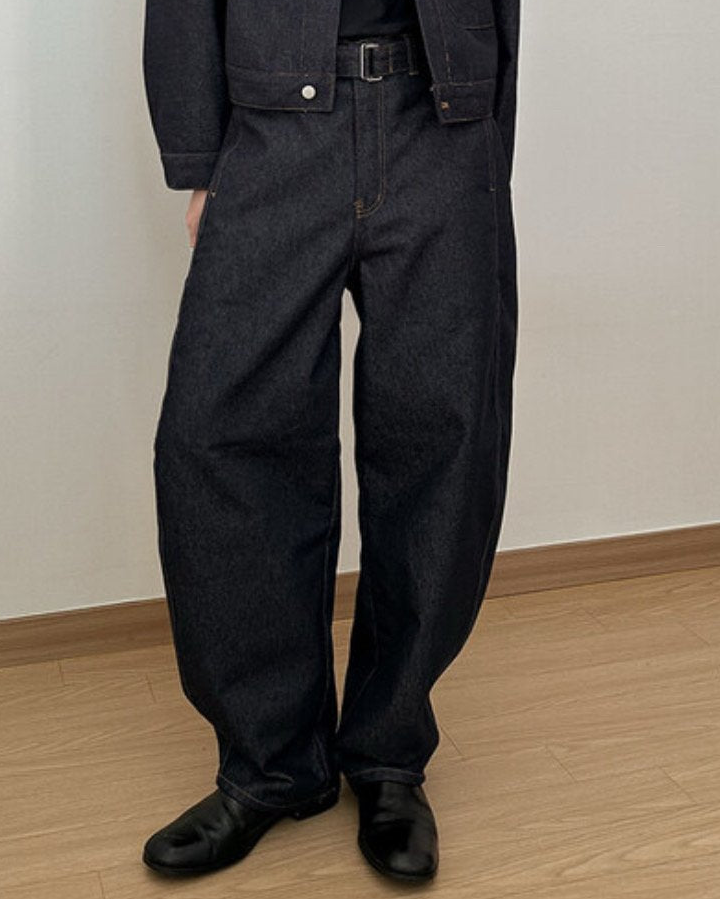 Non-Fade Wide Tapered Denim Pants