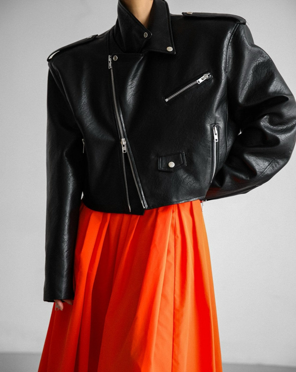 【PAPERMOON 페이퍼 문】AW / Oversized Vegan Leather Cropped Chunky Biker Jacket