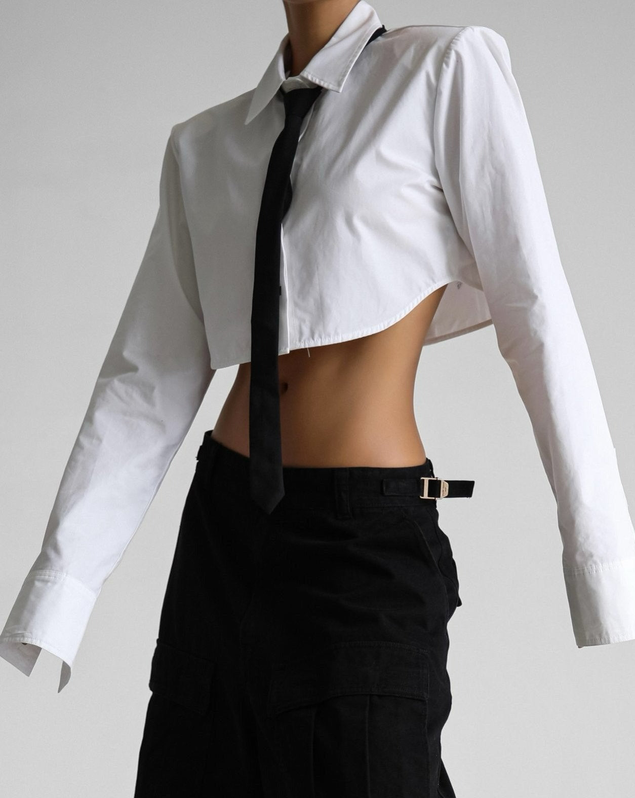 [PAPERMOON] SS / LUX Shoulder Pad Cropped Button Down Shirt