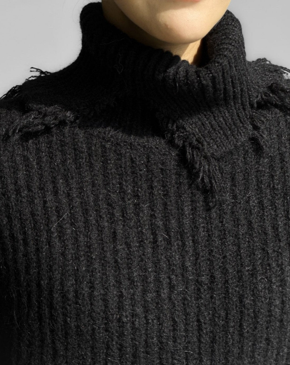 [Ready to ship] [PAPERMOON] AW / Alpaca Blend Wool Chunky Oversized Distressed Turtleneck Knit