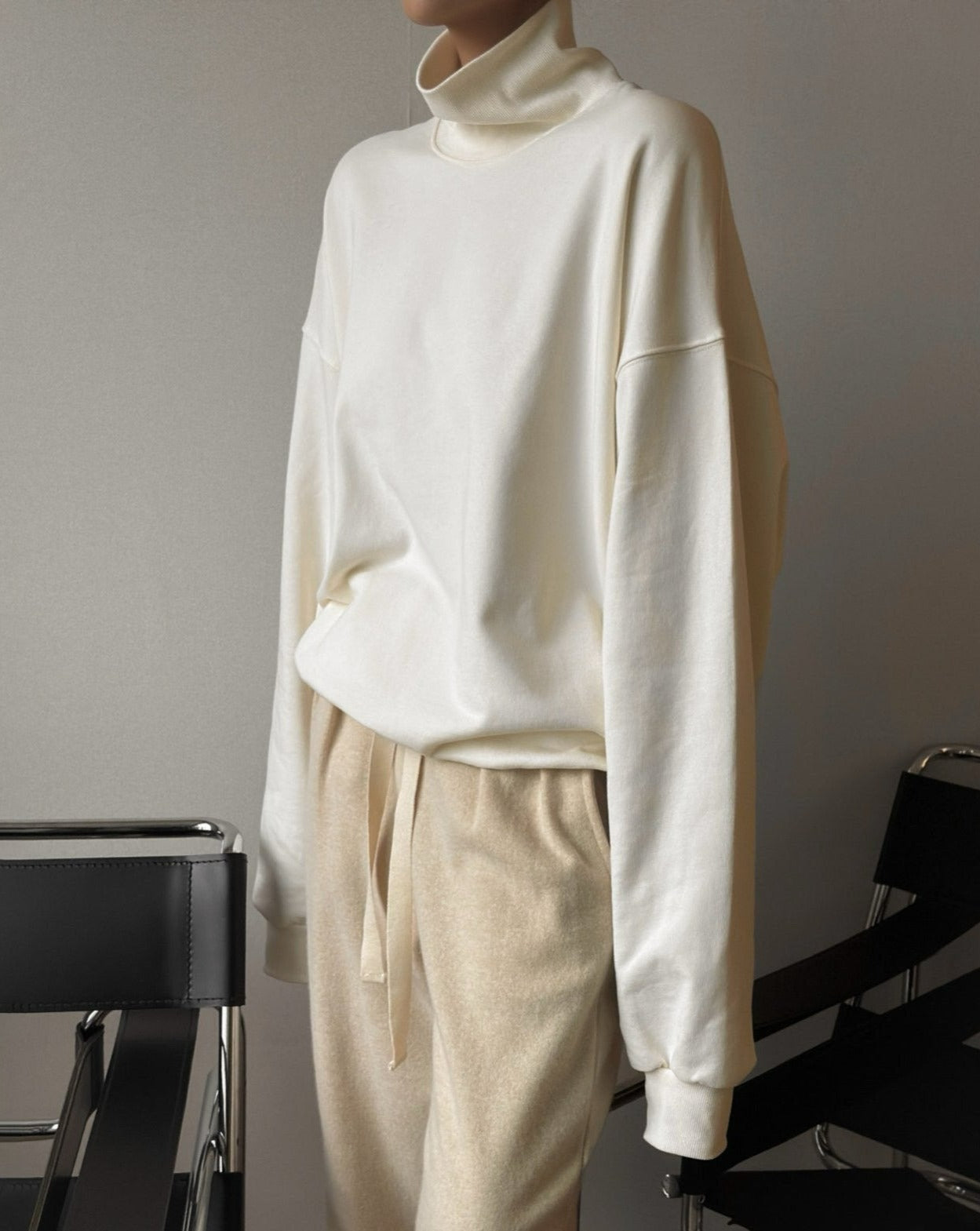 [Ready to ship] [PAPERMOON] AW / Oversized Turtleneck Sweatshirt