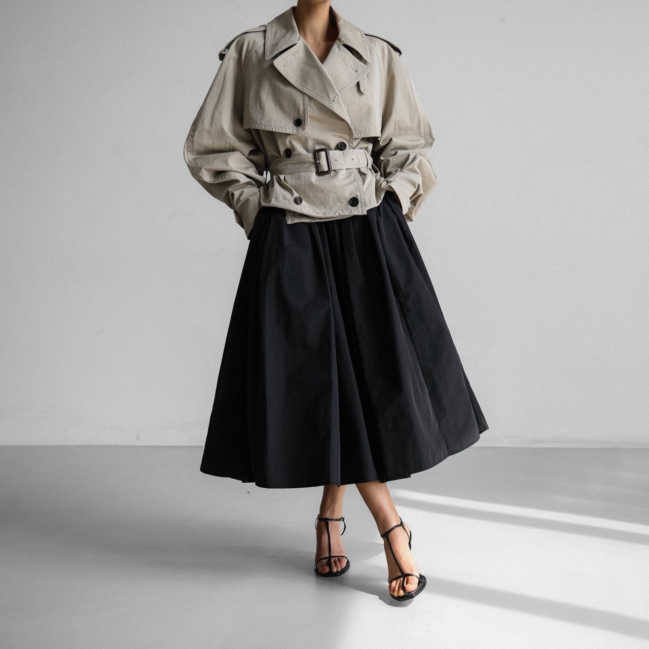 【PAPERMOON 페이퍼 문】SS / Oversized Cropped Trench Coat