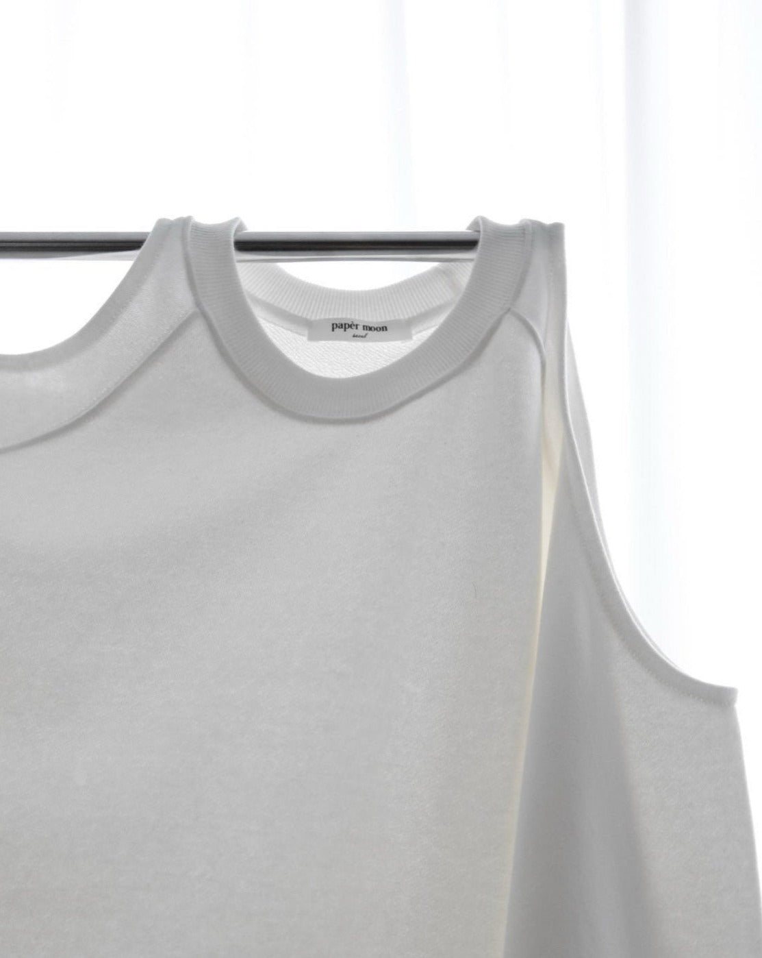 【PAPERMOON ペーパームーン】SS / Shoulder Split Detail Sweatshirt