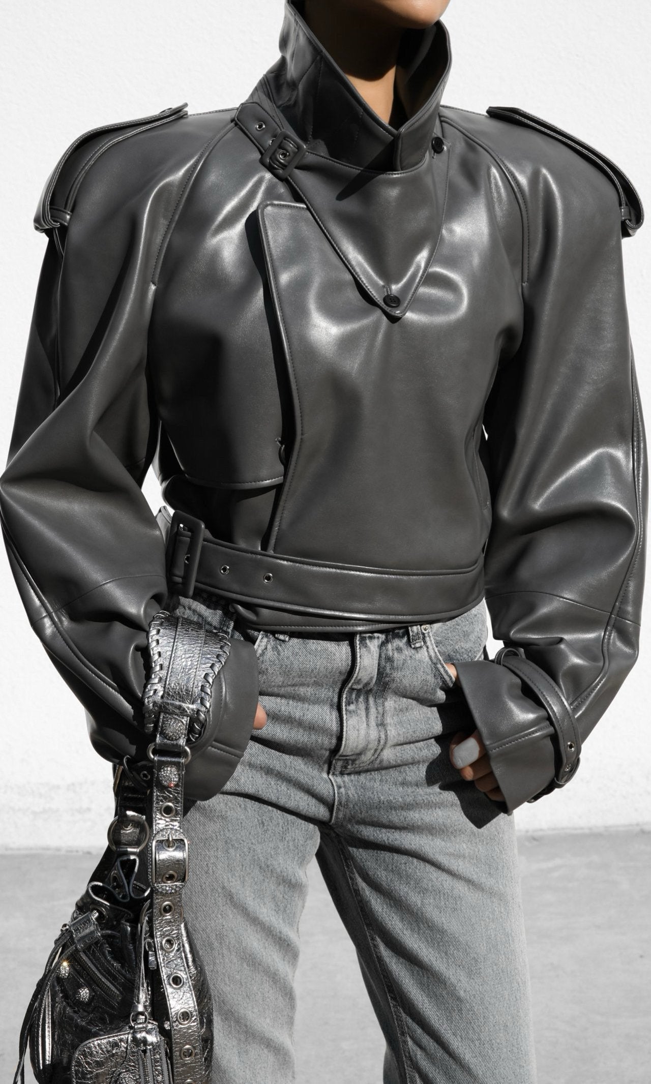 [Ready to ship] [PAPERMOON] AW / Belted Buckle Detail Chunky Cropped Leather Trench Jacket