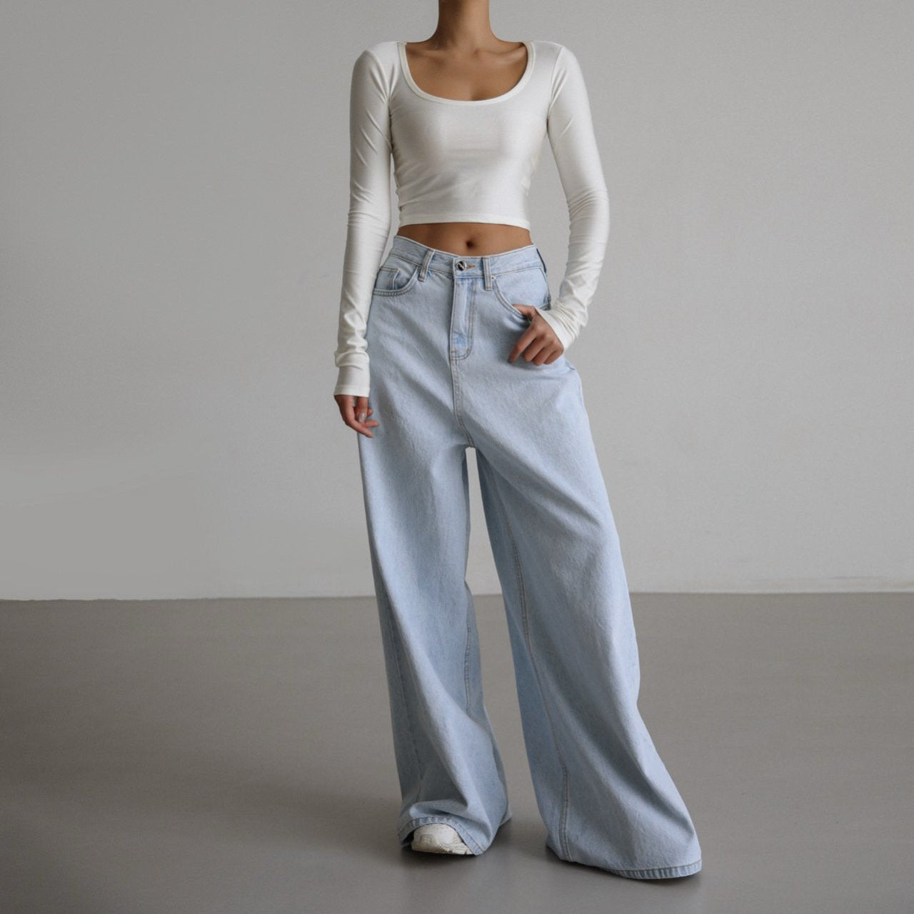 【PAPERMOON 페이퍼 문】SS / Shiny Long Sleeved U - Neck Cropped Top