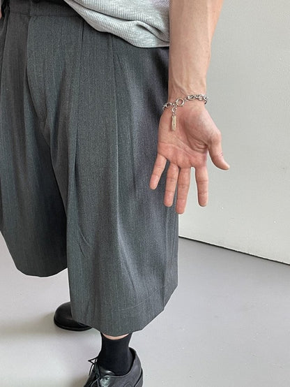 Stripe Banding Two-Tuck Shorts