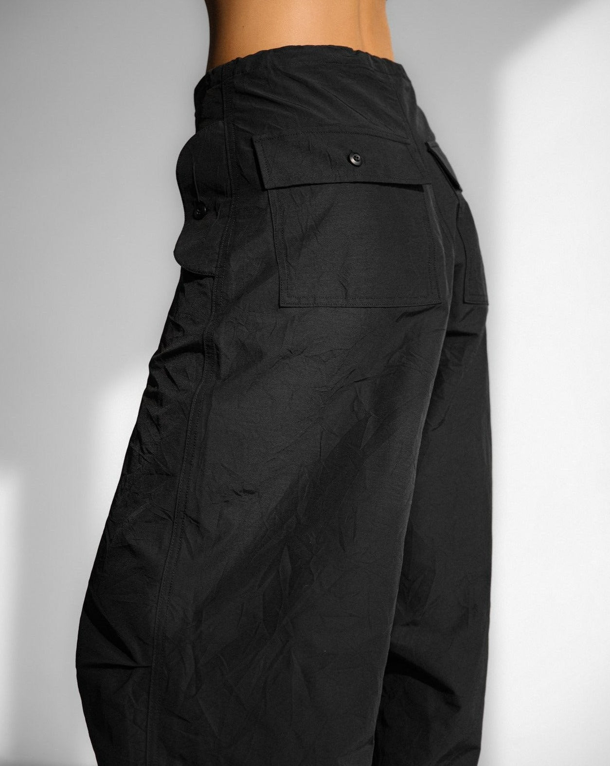 【PAPERMOON ペーパームーン】SS / Wrinkle Cotton Fabric Oversized Drawstring Trousers