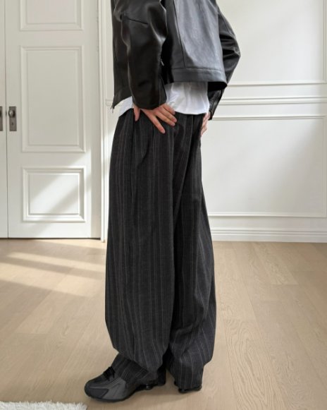 Randel Stripe Balloon Slacks