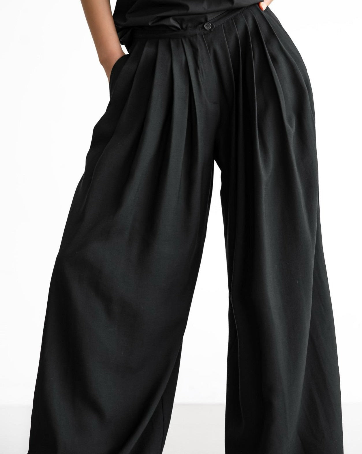 【PAPERMOON 페이퍼 문】SS / Bamboo Pleated Pin - Tuck Wide Trousers