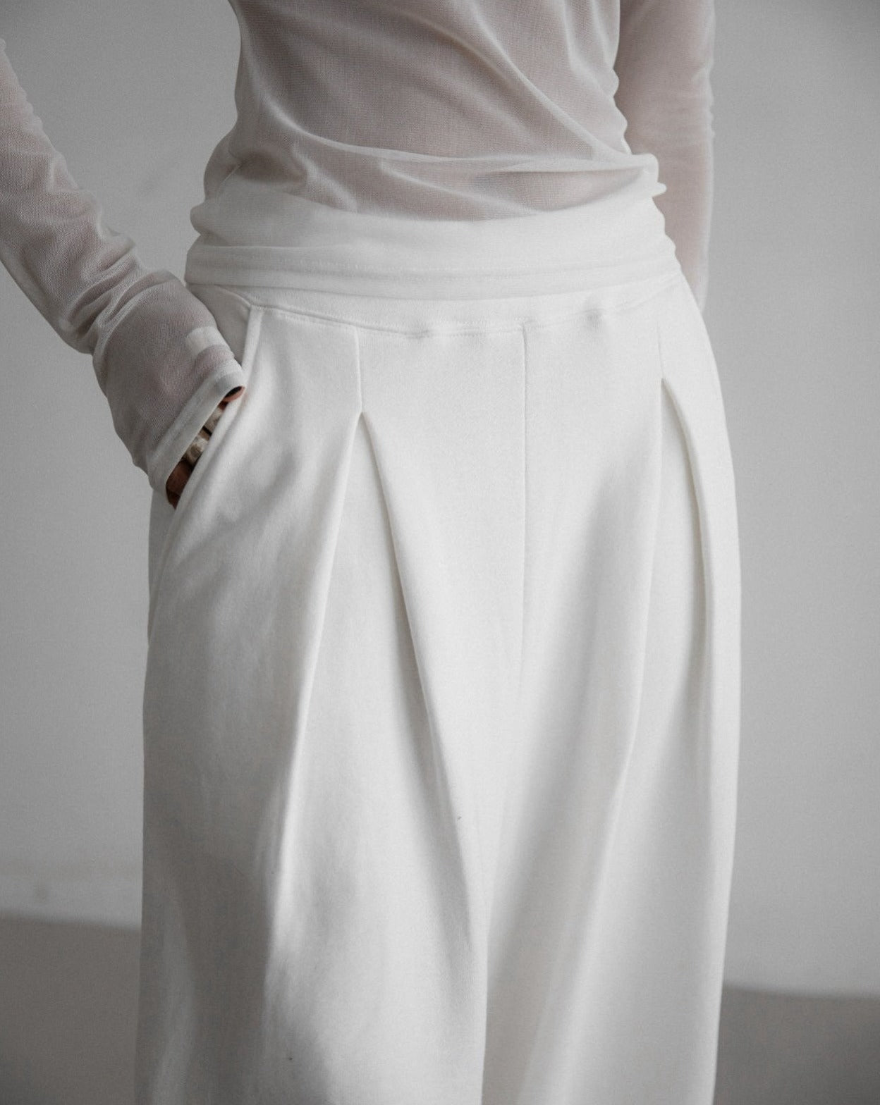 [PAPERMOON] SS / Pin-Tuck Detail Sweat Wide Pants