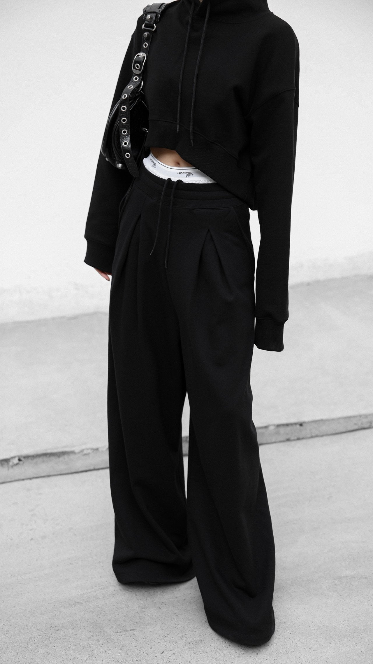 【PAPERMOON ペーパームーン】SS / Pin - Tuck Detail Sweat Wide Pants