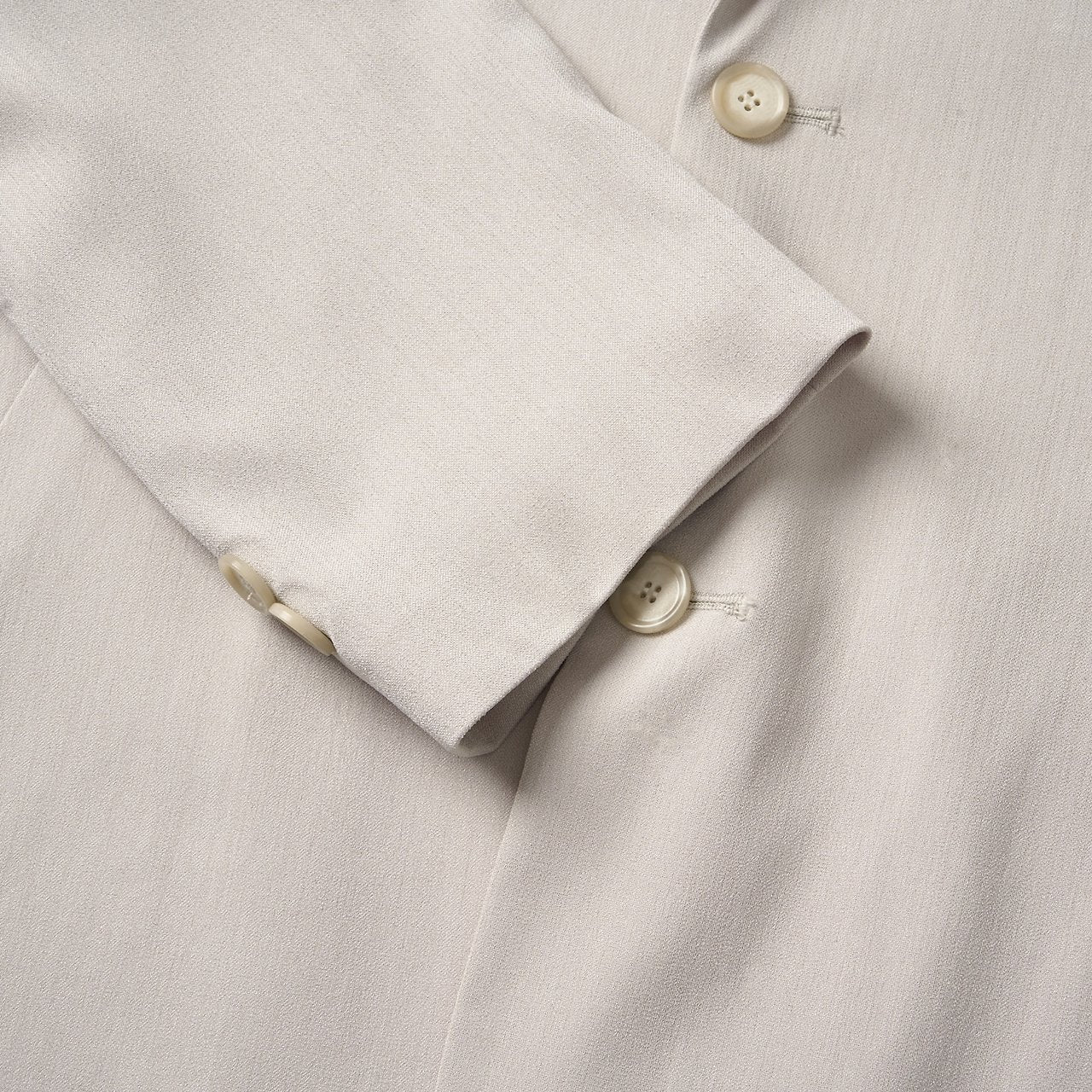 Lavi Linen Set-up