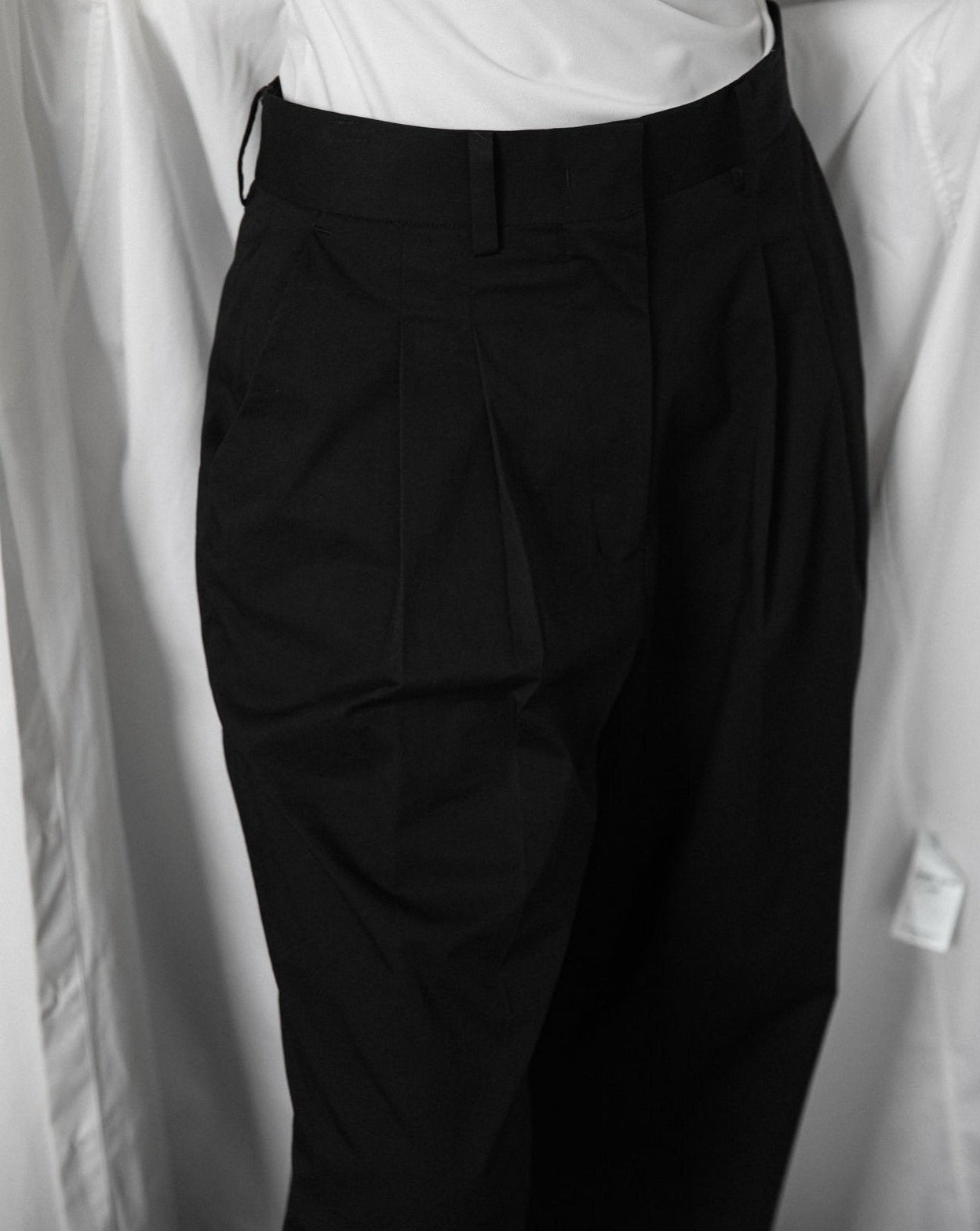 【PAPERMOON ペーパームーン】SS / Cotton Two Pin - Tuck Wide Trousers
