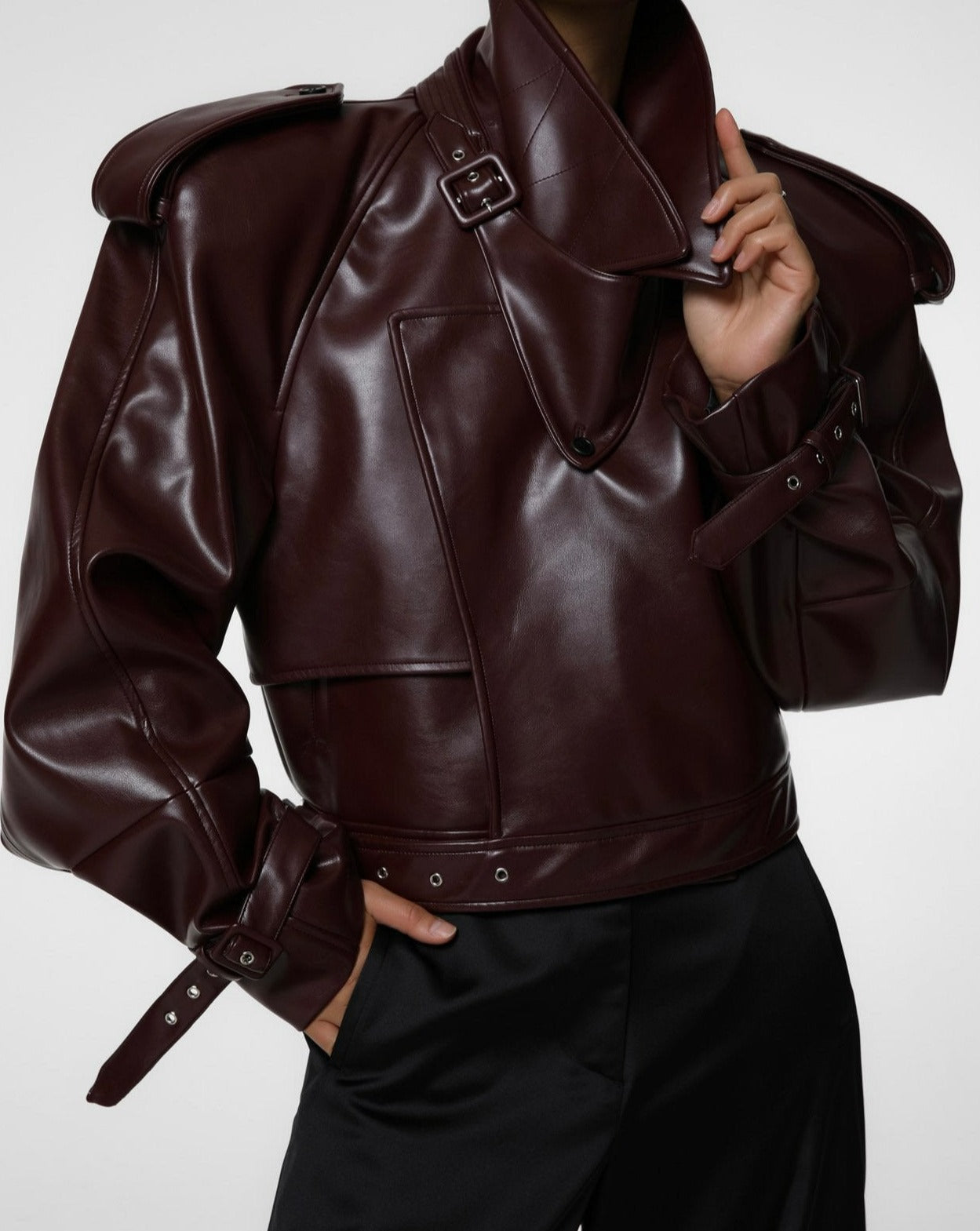 [Ready to ship] [PAPERMOON] AW / Belted Buckle Detail Chunky Cropped Leather Trench Jacket